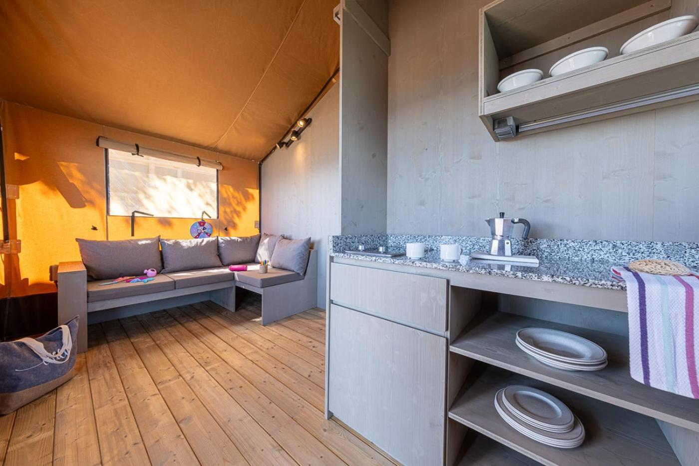 Camping Estival Torre De La Mora Тамарит Екстериор снимка
