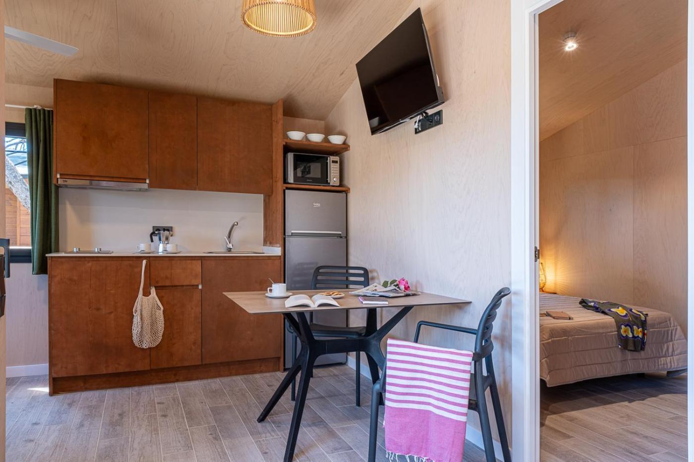 Camping Estival Torre De La Mora Тамарит Екстериор снимка