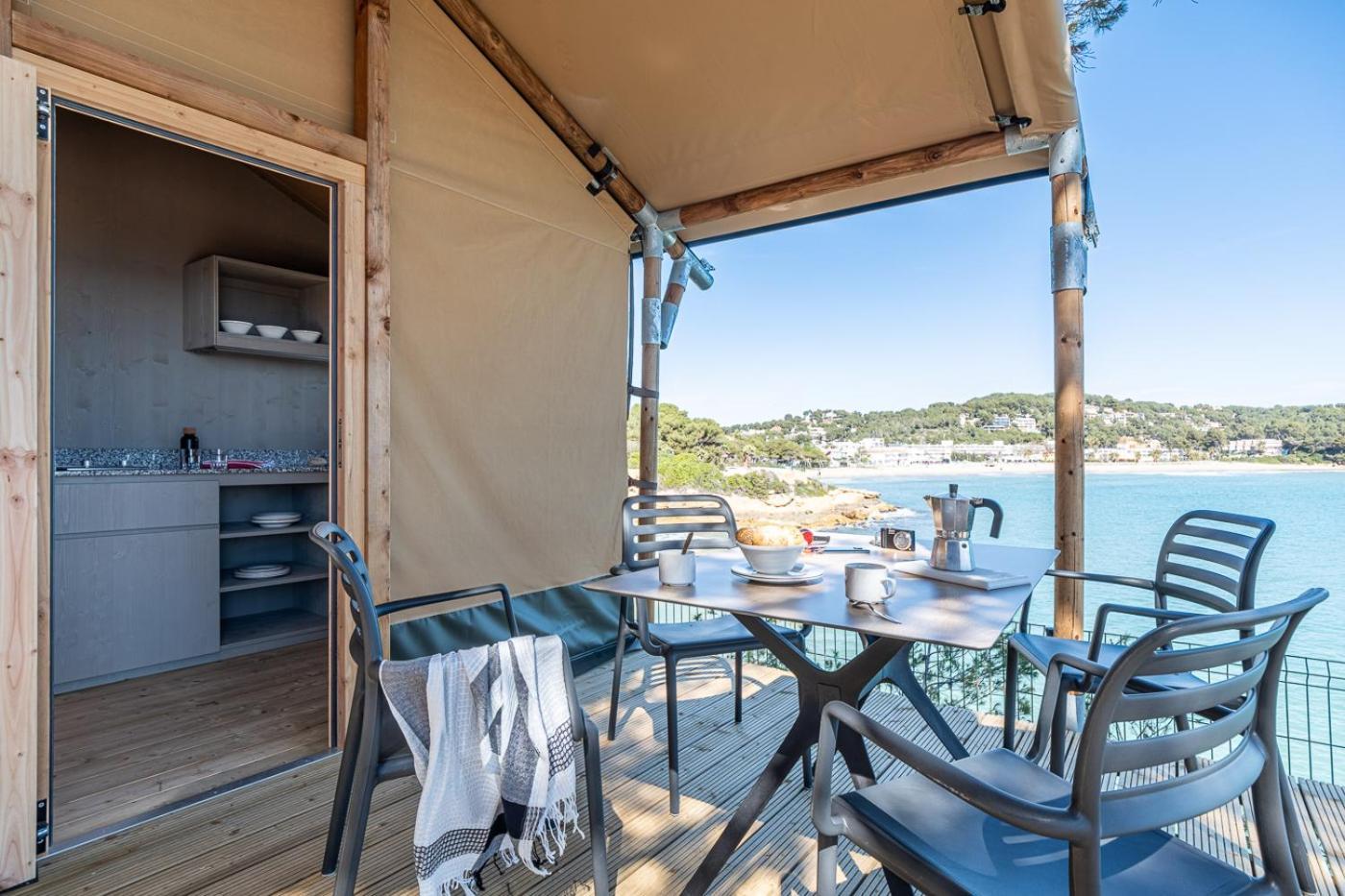 Camping Estival Torre De La Mora Тамарит Екстериор снимка